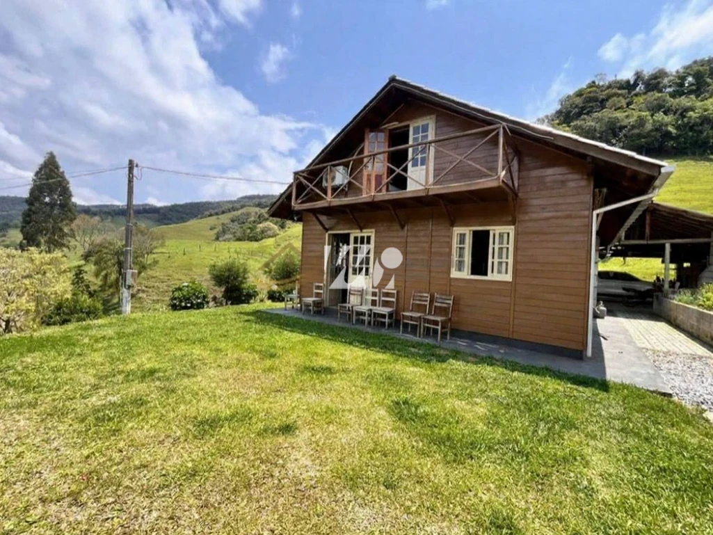 Sítio em Mato Francês, Rancho Queimado. 3 quartos, 160m². Imagem 1 de 18