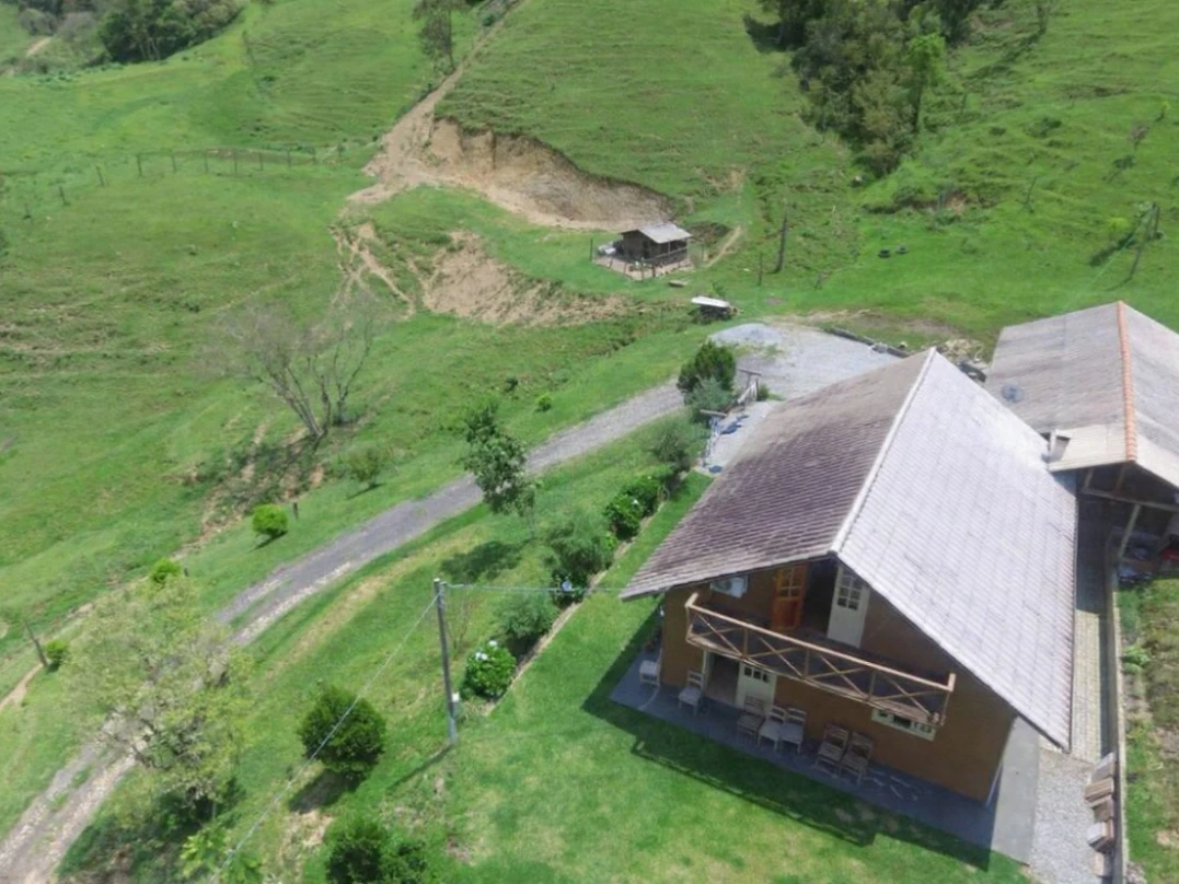 Sítio em Mato Francês, Rancho Queimado. 3 quartos, 160m². Imagem 2 de 18