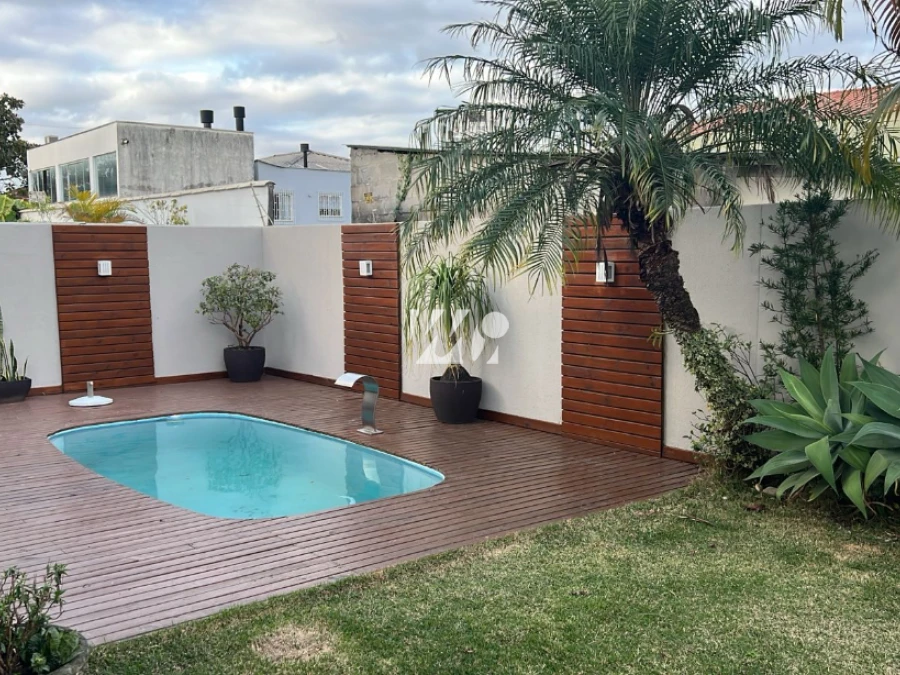 Casa em Centro, Palhoça. 3 quartos, 189m². Imagem 7 de 8