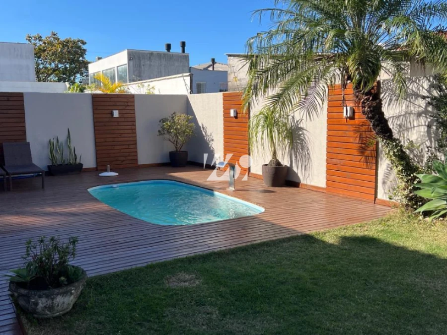 Casa em Centro, Palhoça. 3 quartos, 189m². Imagem 8 de 8