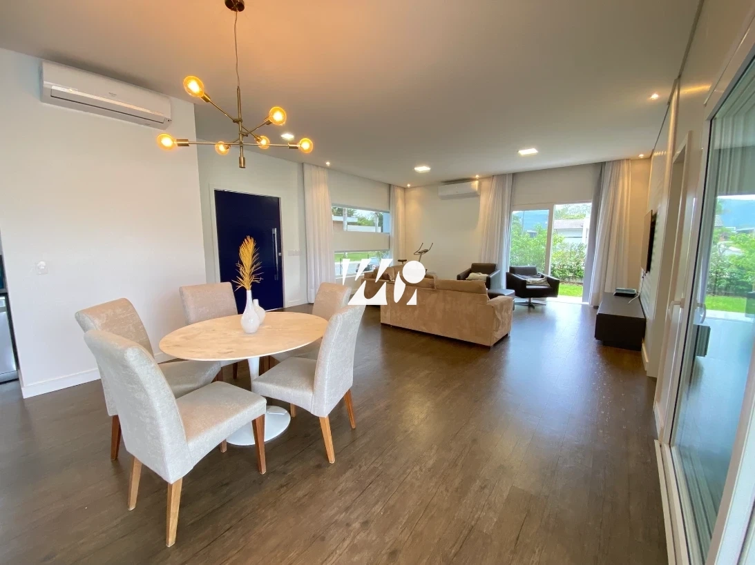 Casa em Sul do Rio, Santo Amaro da Imperatriz. 3 quartos, 340m². Imagem 9 de 34