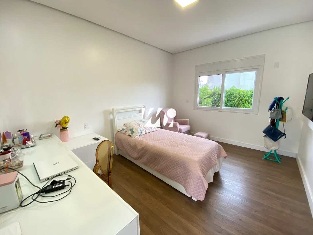 Casa em Sul do Rio, Santo Amaro da Imperatriz. 3 quartos, 340m². Imagem 19 de 34