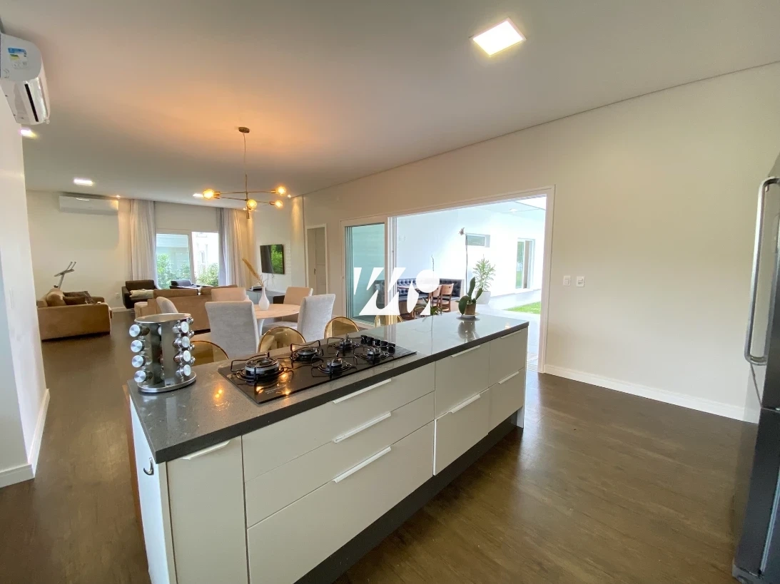 Casa em Sul do Rio, Santo Amaro da Imperatriz. 3 quartos, 340m². Imagem 8 de 34