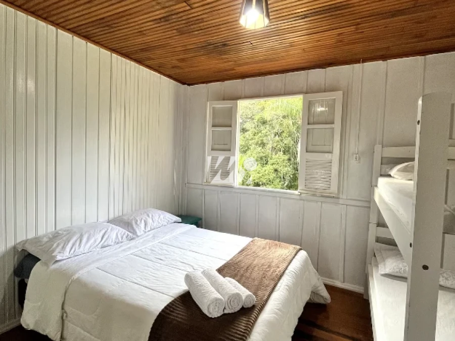 Sítio em Fazenda Sacramento, Águas Mornas. 5 quartos, 500m². Imagem 12 de 50