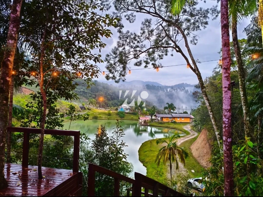 Sítio em Fazenda Sacramento, Águas Mornas. 5 quartos, 500m². Imagem 44 de 50