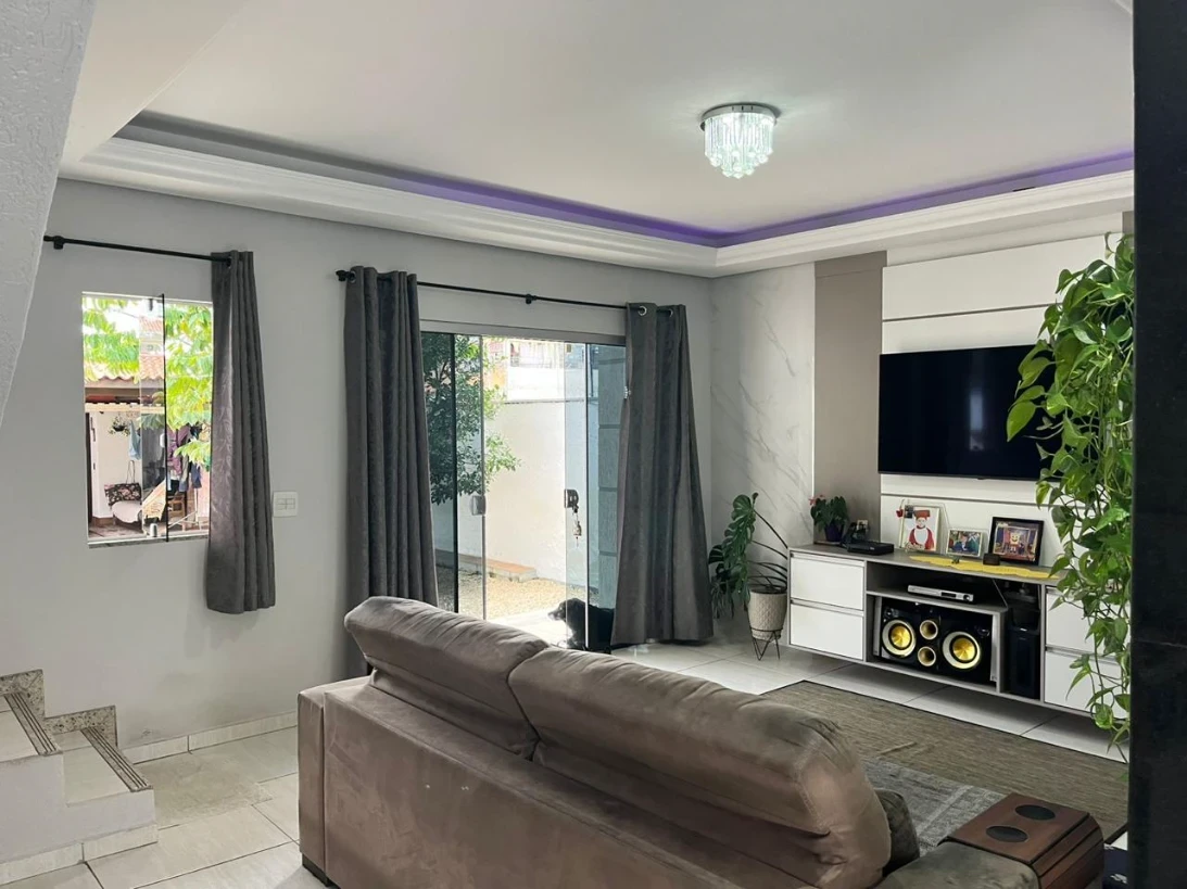 Casa em Jardim Eldorado, Palhoça. 3 quartos, 209m². Imagem 3 de 21