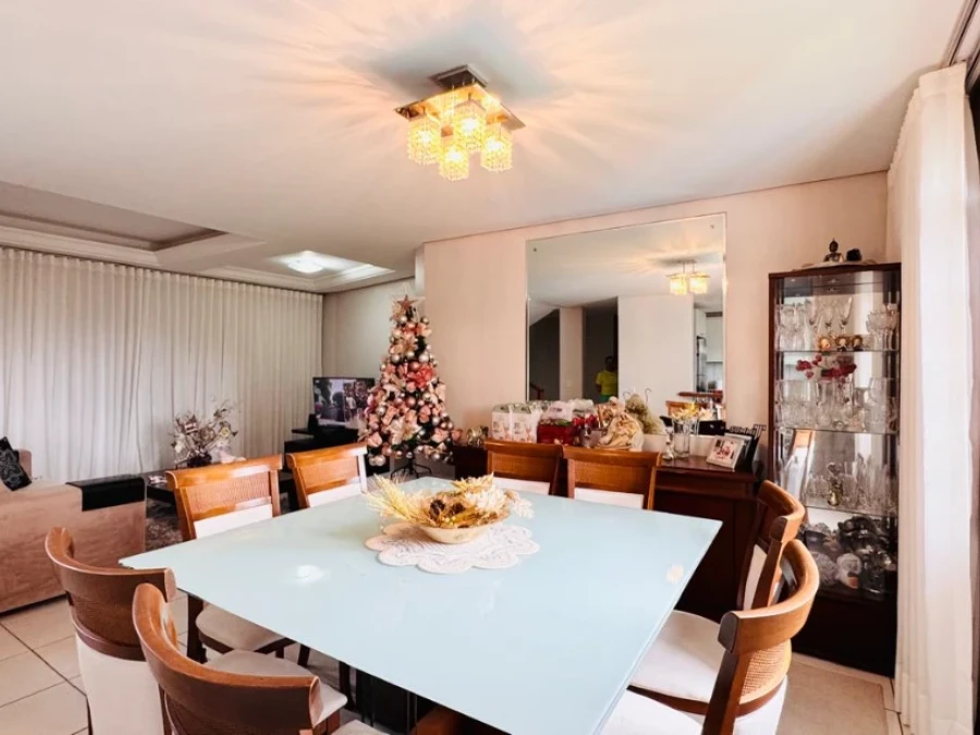 Casa em Pedra Branca, Palhoça. 3 quartos, 270m². Imagem 4 de 12