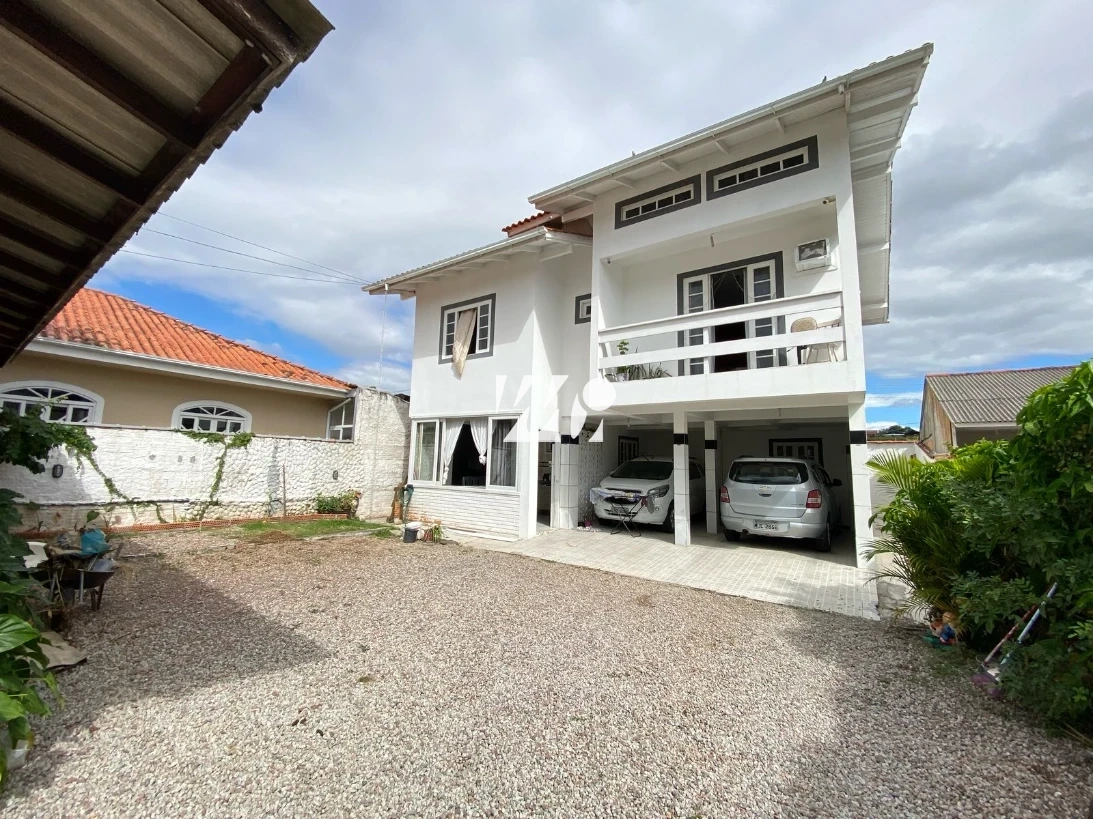 Casa em Caminho Novo, Palhoça. 4 quartos, 162m². Imagem 1 de 16