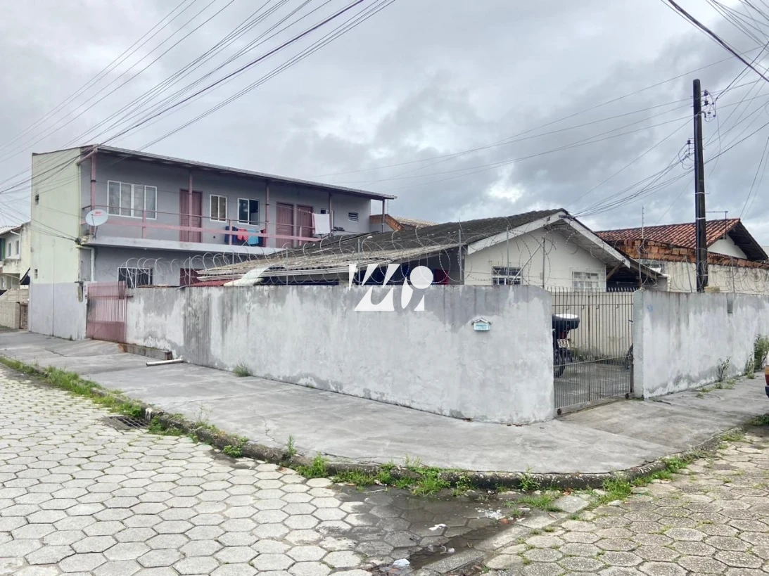 Casa em Jardim Eldorado, Palhoça. 4 quartos, 216m². Imagem 6 de 15
