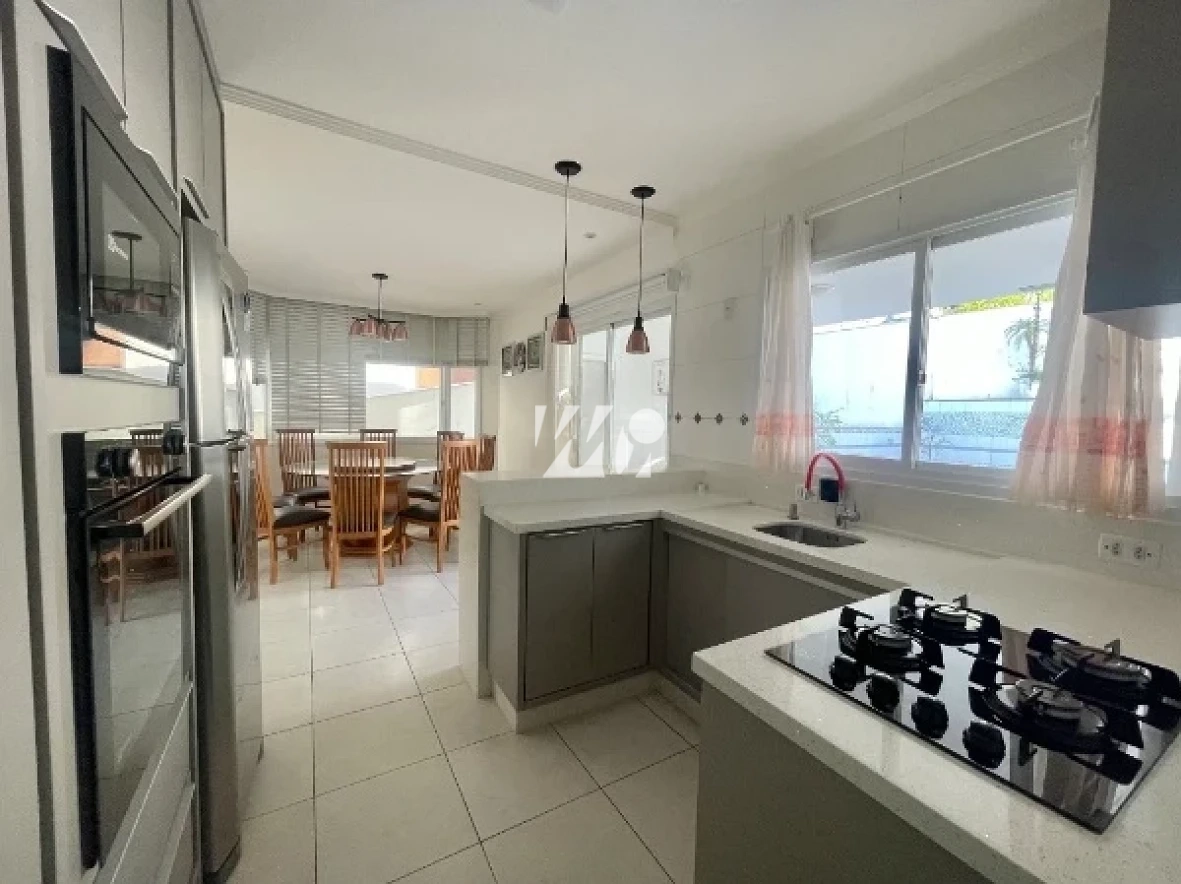 Casa em Pedra Branca, Palhoça. 3 quartos, 240m². Imagem 8 de 29