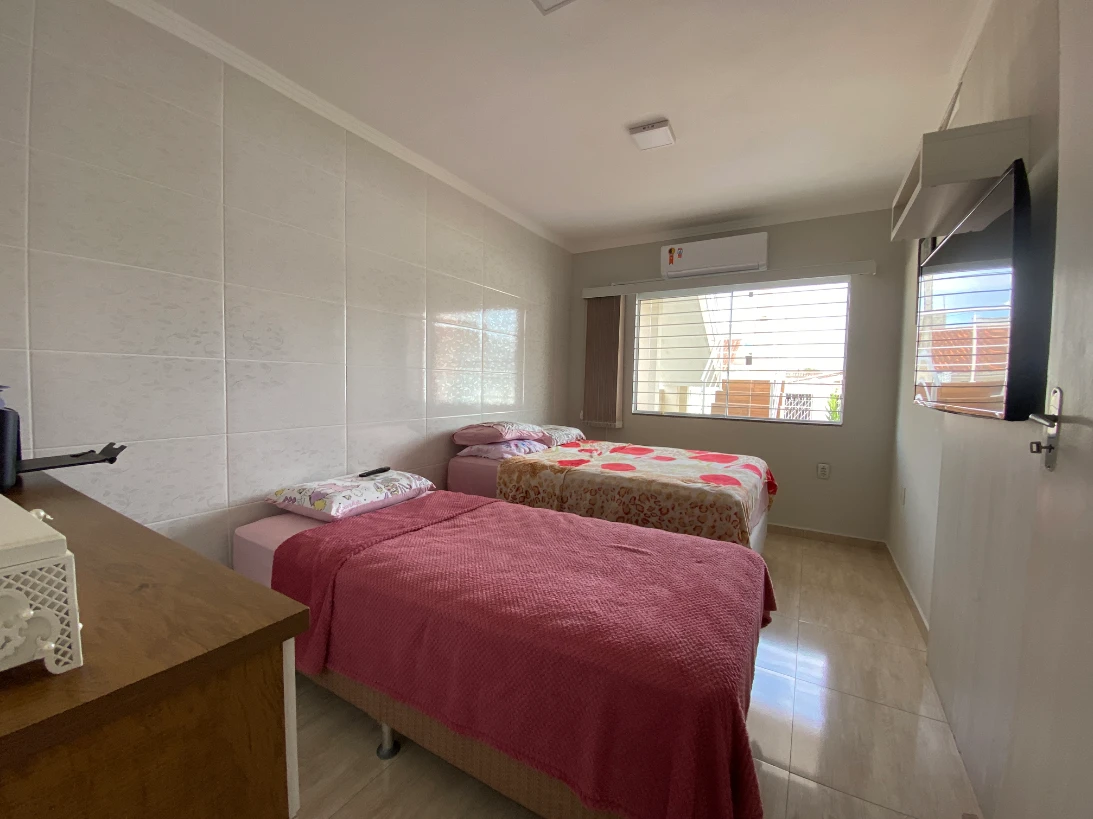 Casa em Madri, Palhoça. 5 quartos, 160m². Imagem 8 de 17