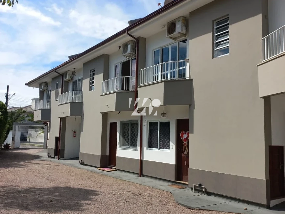 Casa Geminada em Pedra Branca, Palhoça. 3 quartos, 113m². Imagem 1 de 27