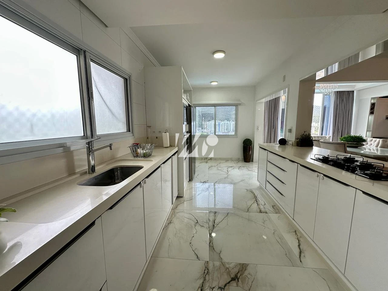 Casa em Pedra Branca, Palhoça. 3 quartos, 311m². Imagem 34 de 50