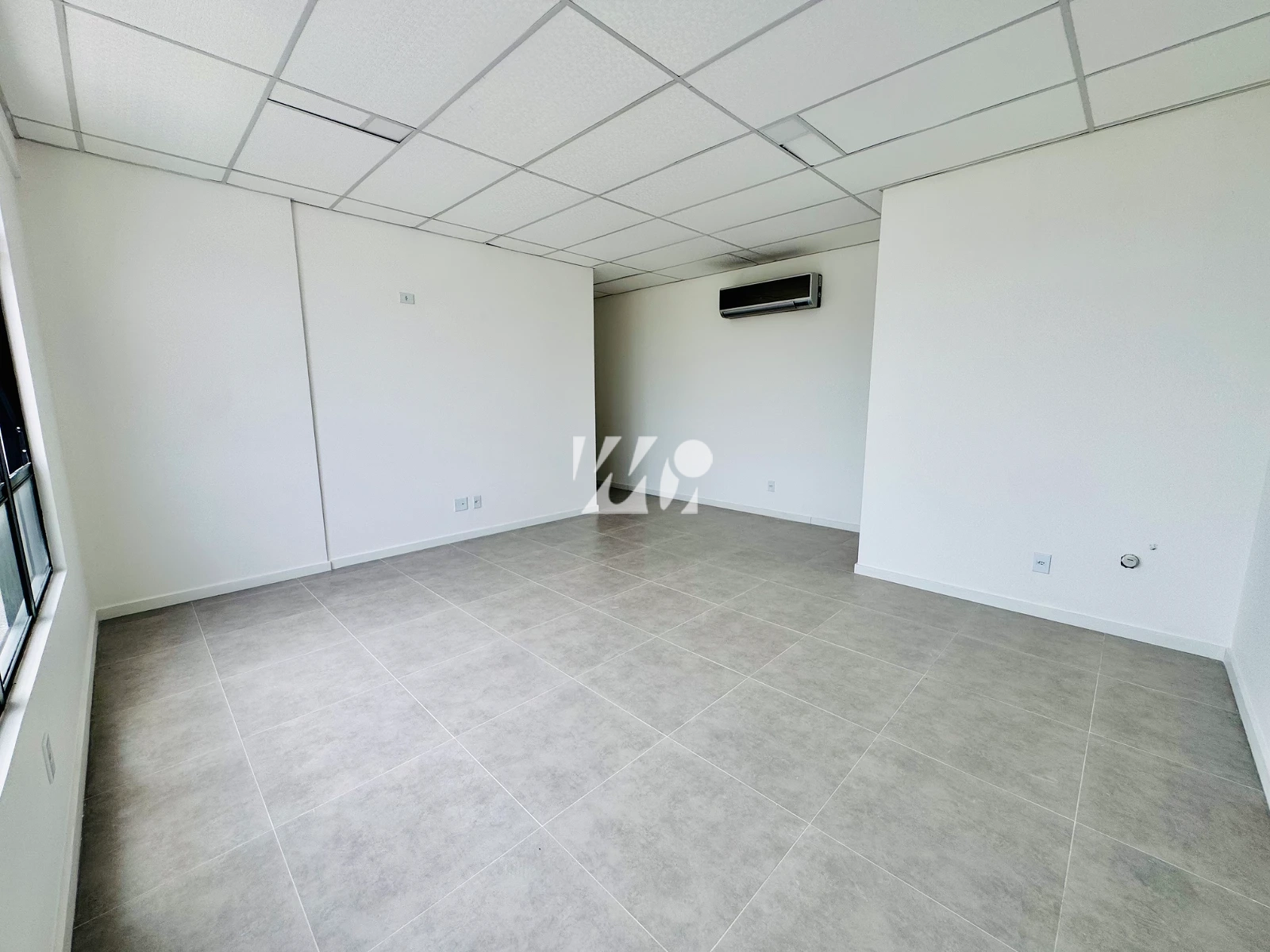 Escritório/Sala em Pagani, Palhoça. 0 quartos, 33m². Imagem 6 de 17