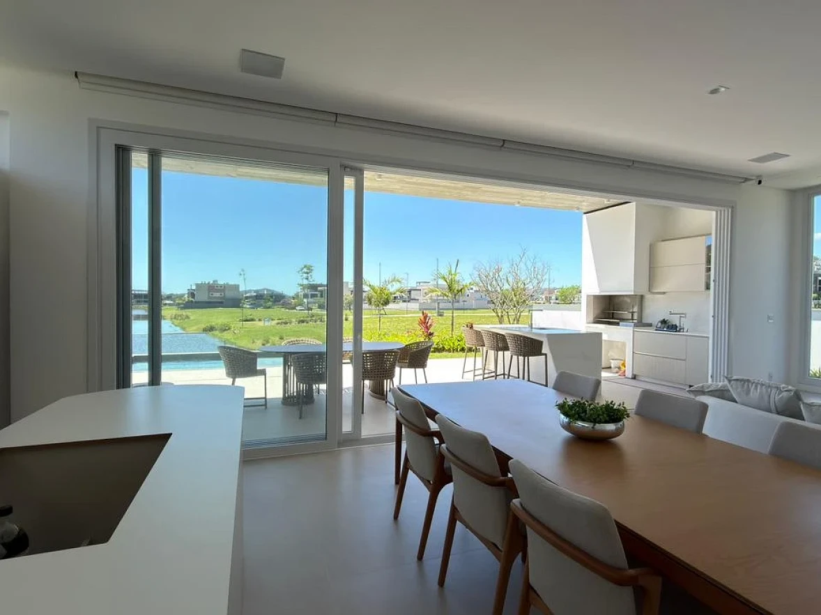 Casa em Pedra Branca, Palhoça. 3 quartos, 294m². Imagem 4 de 13