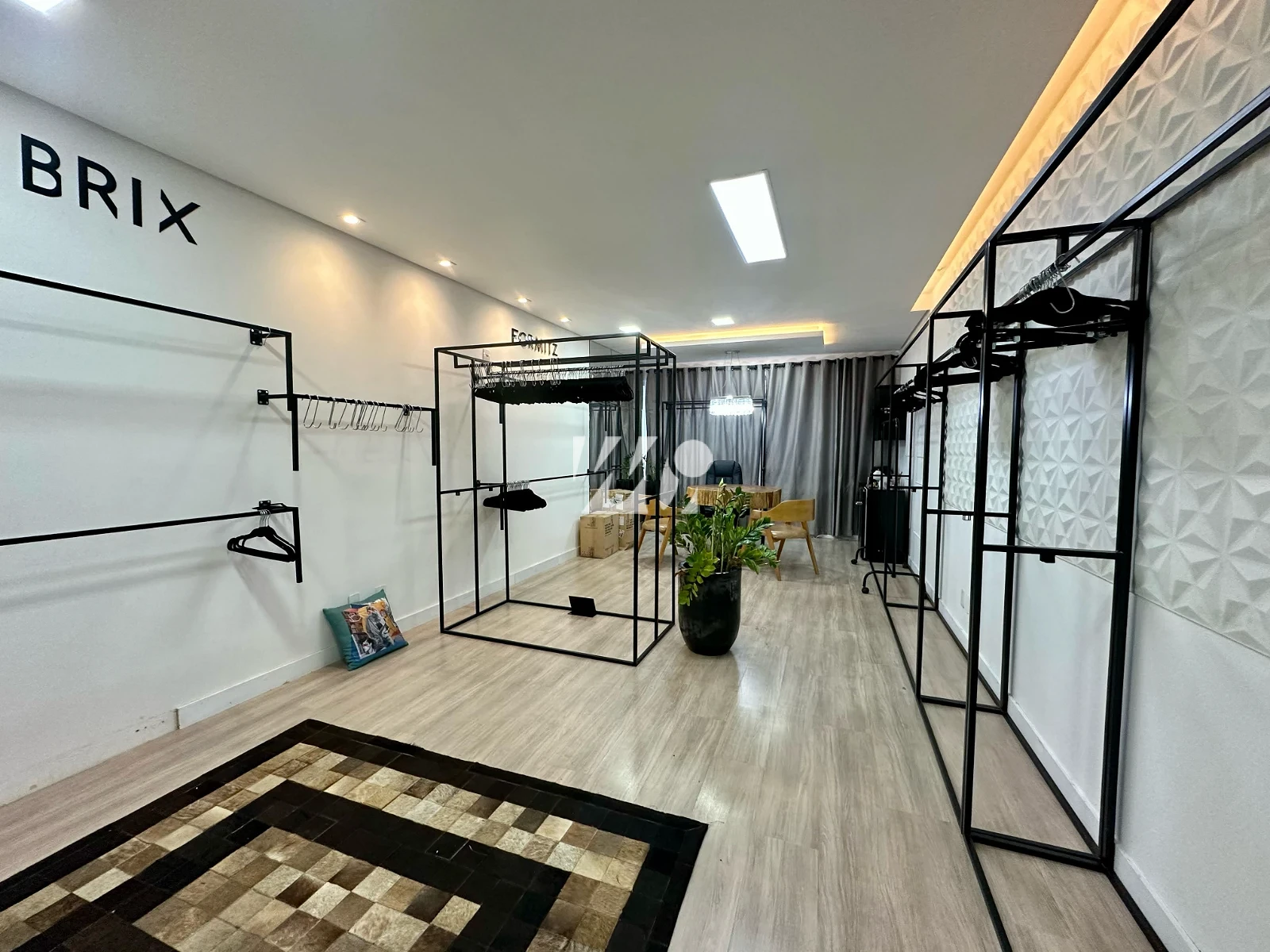 Escritório/Sala em Pagani, Palhoça. 0 quartos, 43m². Imagem 2 de 9