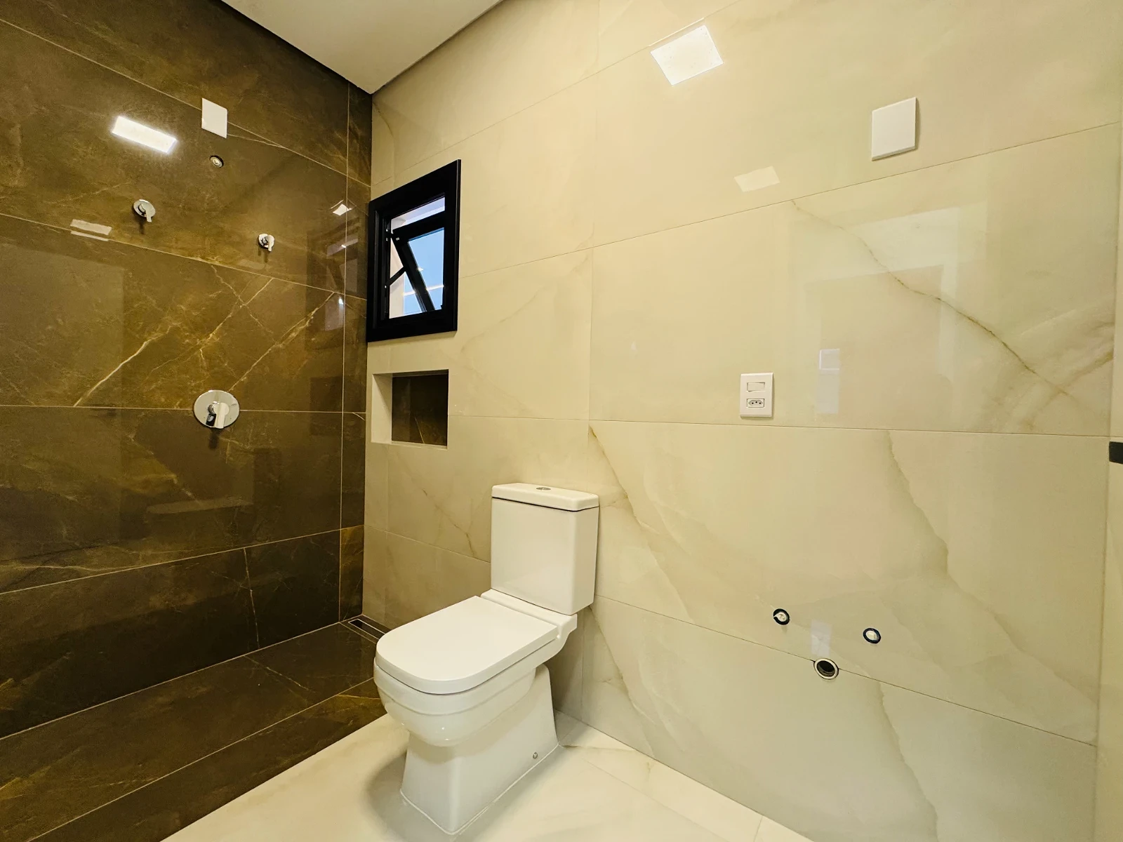 Casa em Pedra Branca, Palhoça. 3 quartos, 191m². Imagem 13 de 19