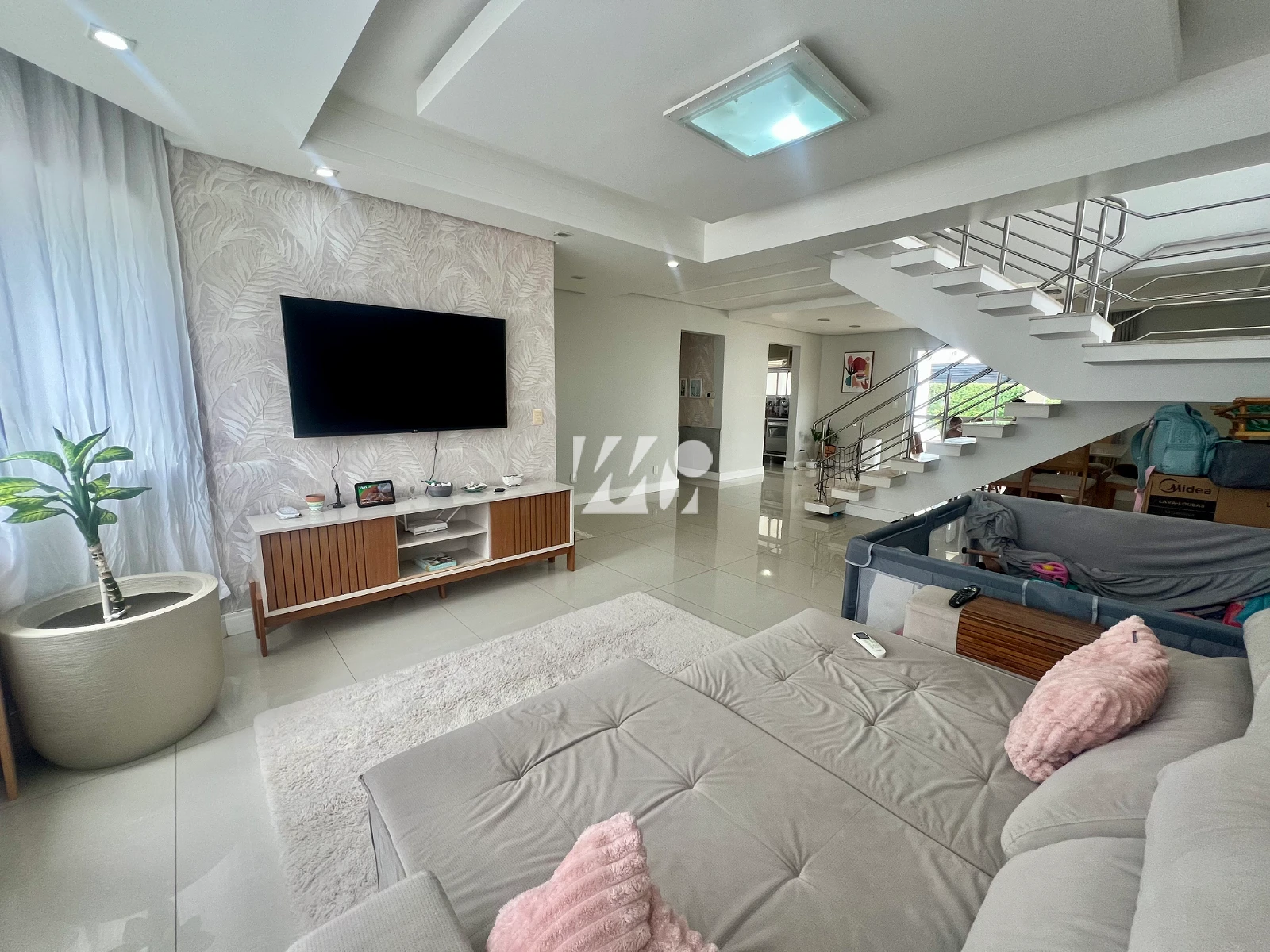 Casa em Pedra Branca, Palhoça. 3 quartos, 284m². Imagem 2 de 19