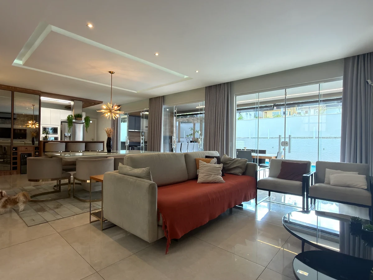 Casa em Pedra Branca, Palhoça. 4 quartos, 360m². Imagem 6 de 14