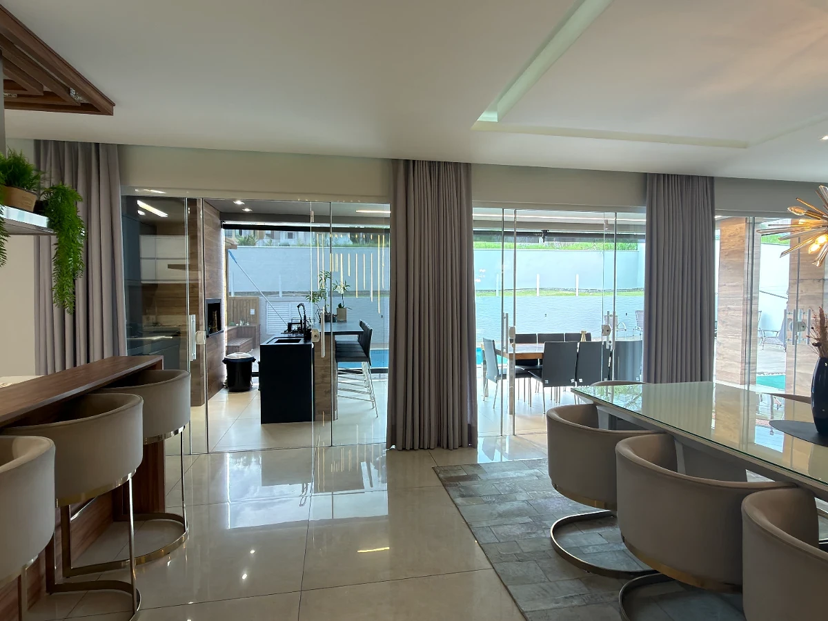 Casa em Pedra Branca, Palhoça. 4 quartos, 360m². Imagem 7 de 14