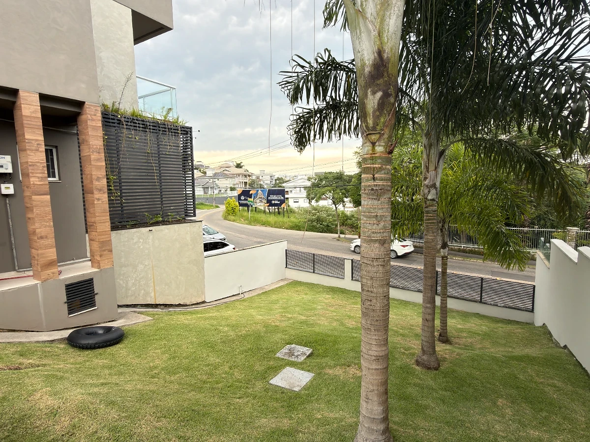 Casa em Pedra Branca, Palhoça. 4 quartos, 360m². Imagem 10 de 14