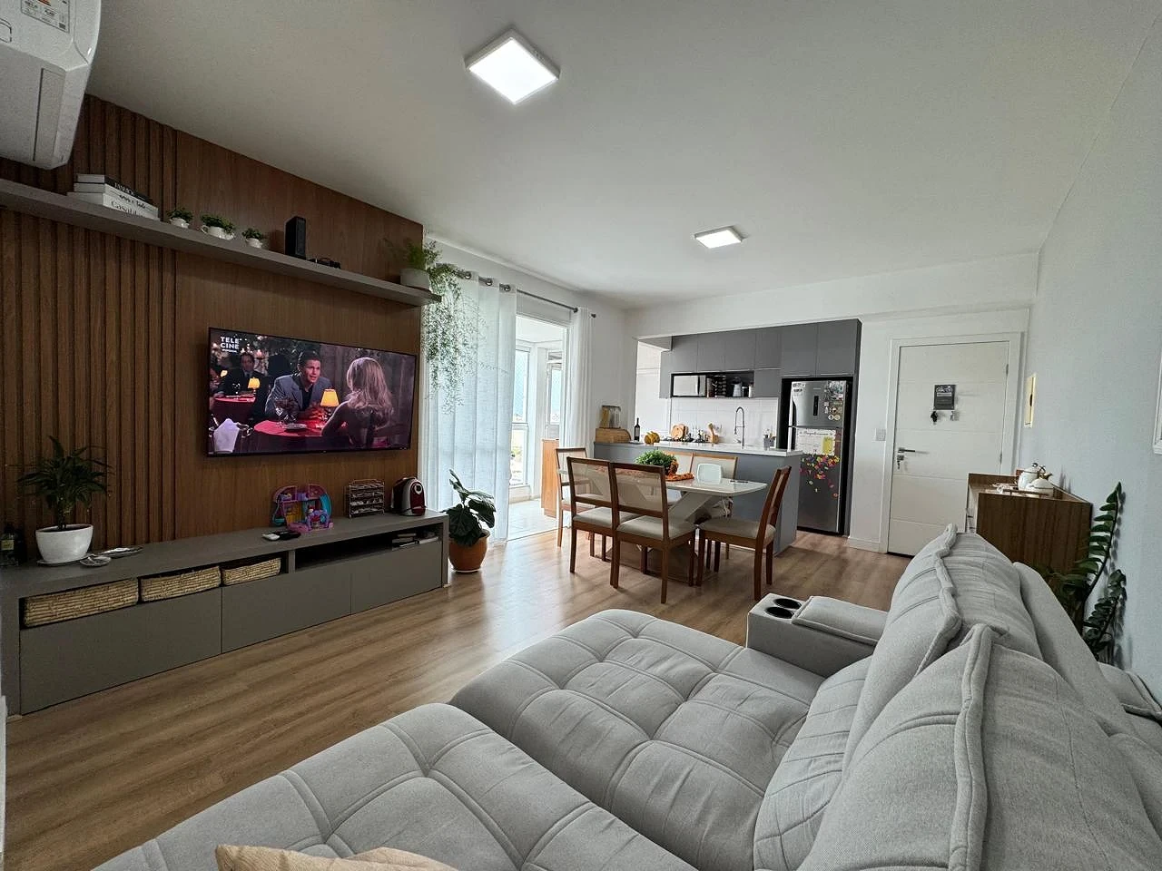 Apartamento em Pagani, Palhoça. 3 quartos, 99m². Imagem 2 de 12