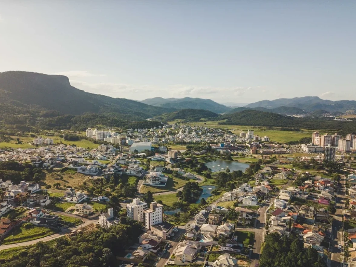 Terreno em Pedra Branca, Palhoça. 0 quartos, 0m². Imagem 1 de 1