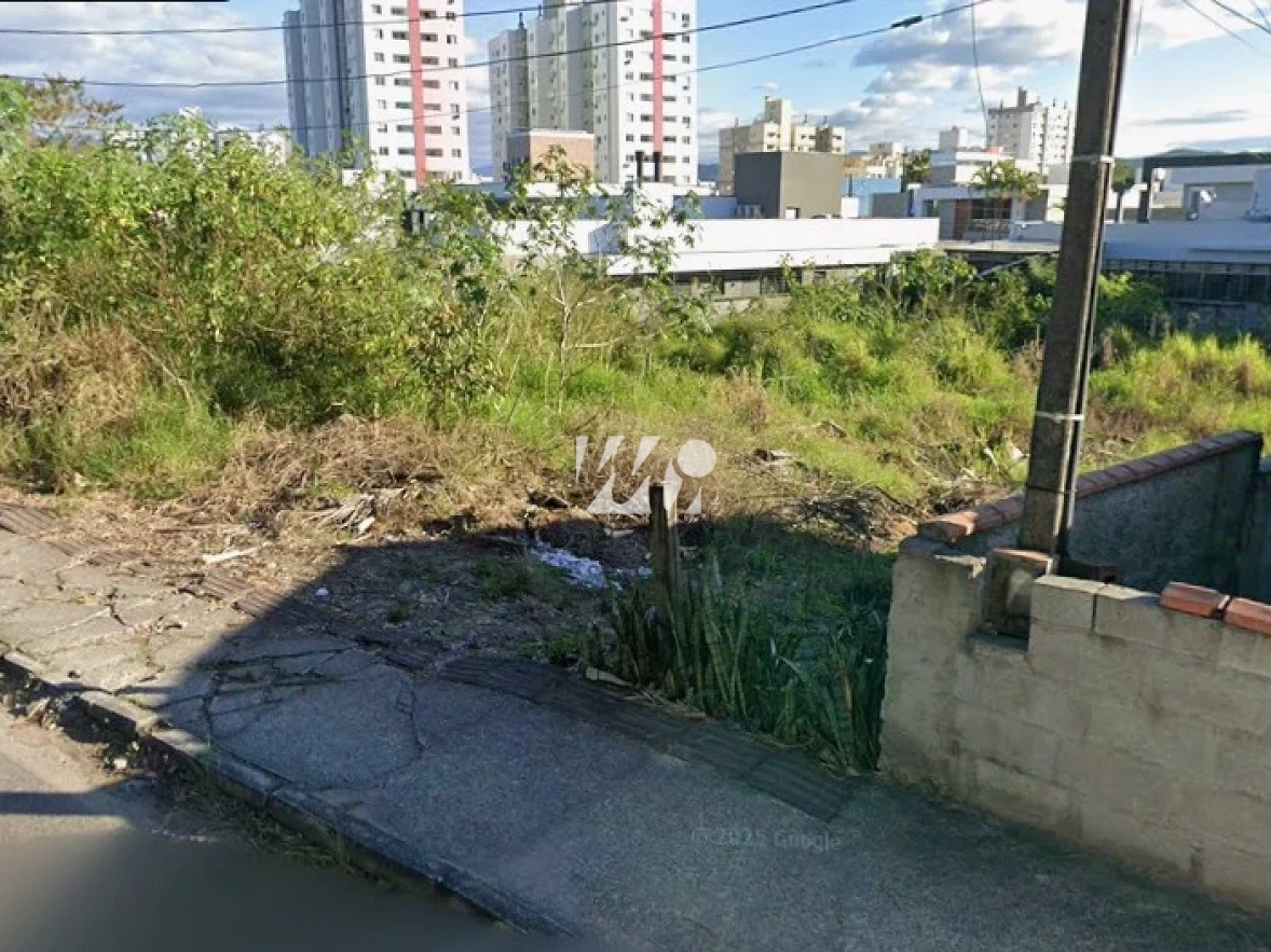 Terreno em Pedra Branca, Palhoça. 0 quartos, 0m². Imagem 1 de 2
