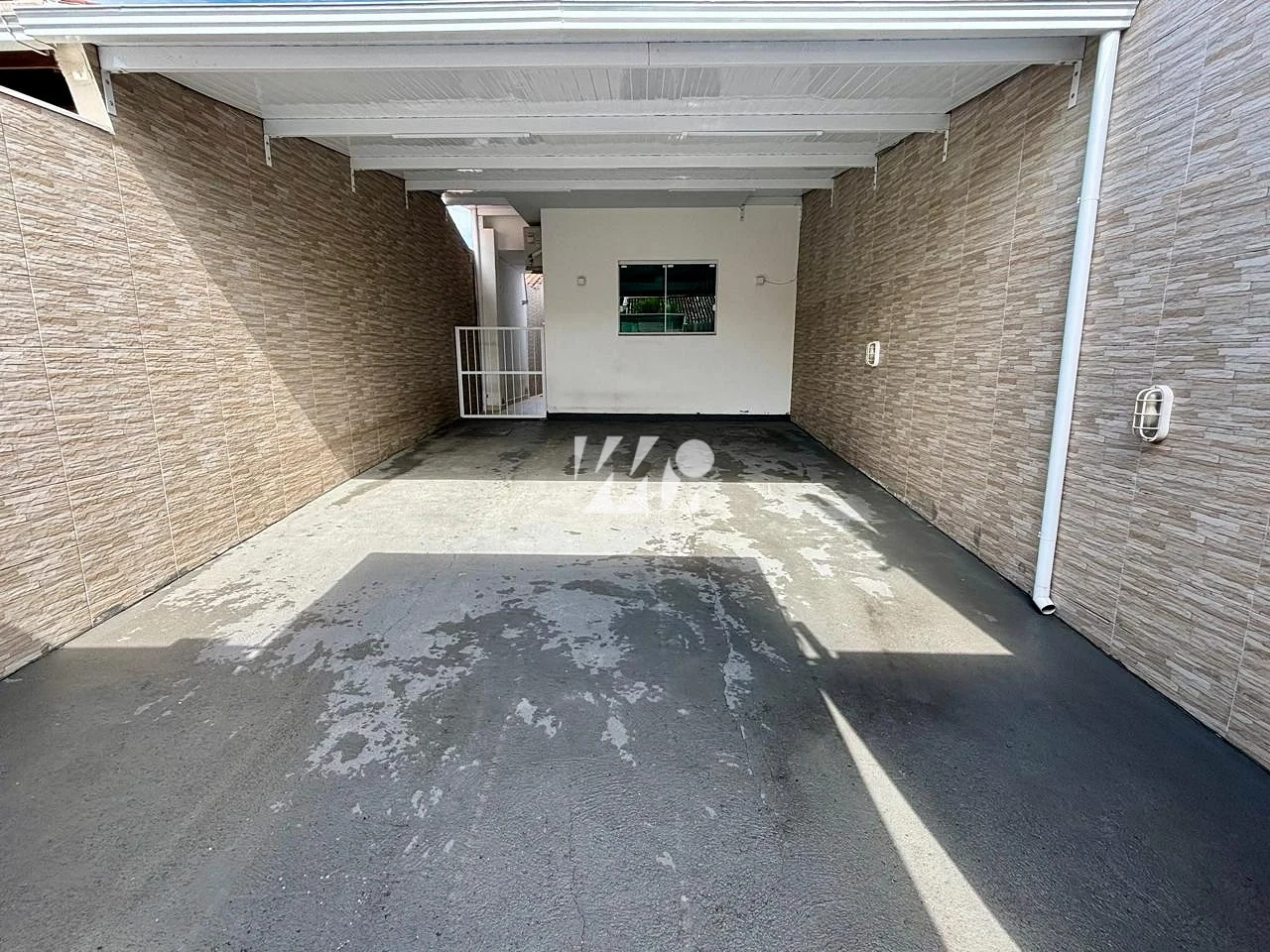 Sobrado Geminado em Madri, Palhoça. 2 quartos, 111m². Imagem 1 de 16