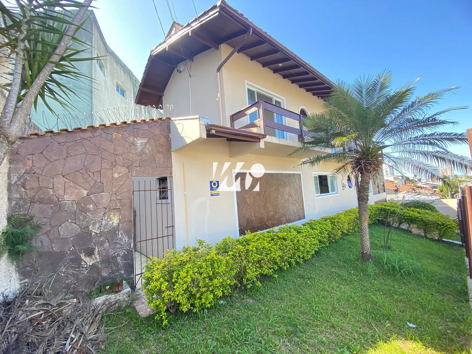 Casa em Barreiros, São José. 4 quartos, 242m². Imagem 2 de 29