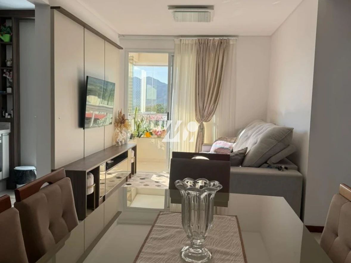 Apartamento em Vila Becker, Santo Amaro da Imperatriz. 2 quartos, 74m². Imagem 2 de 22