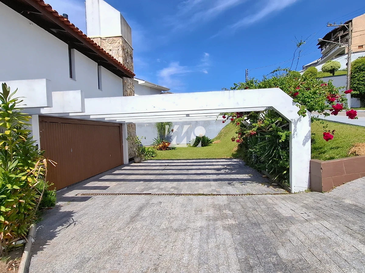 Casa em Bosque das Mansões, São José. 4 quartos, 302m². Imagem 2 de 37