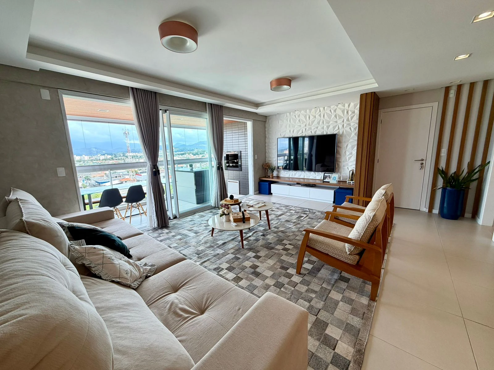 Apartamento em Pagani, Palhoça. 3 quartos, 143m². Imagem 3 de 12