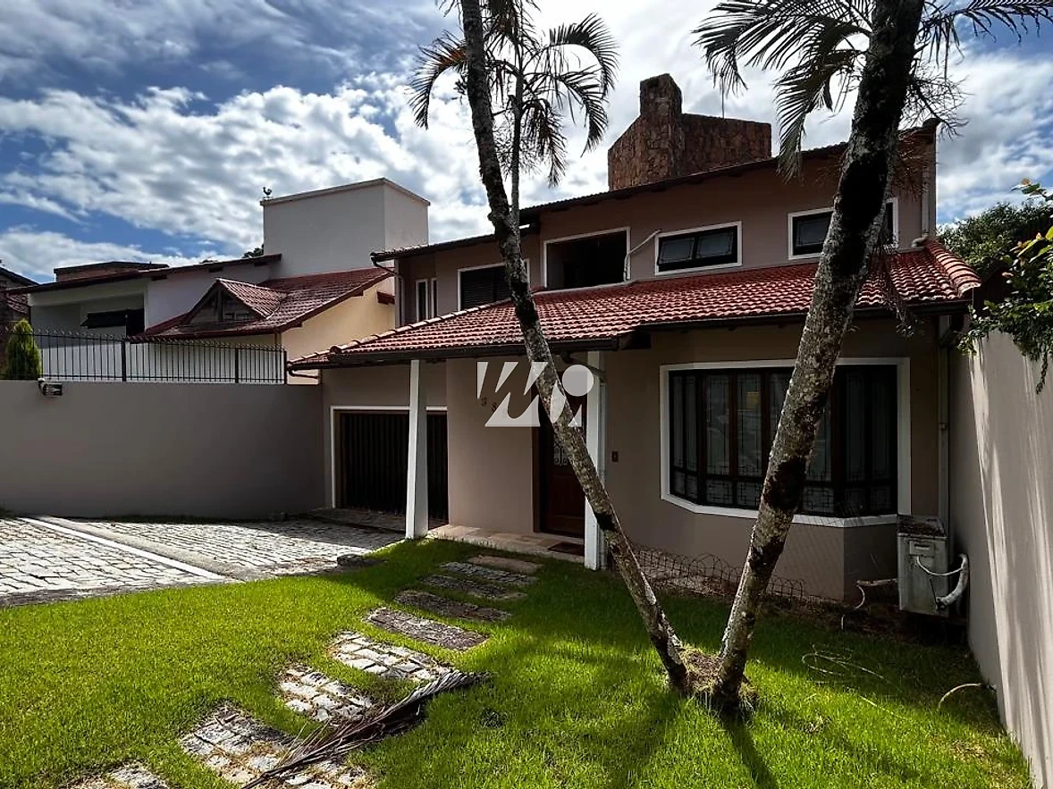 Casa em João Paulo, Florianópolis. 5 quartos, 305m². Imagem 2 de 20