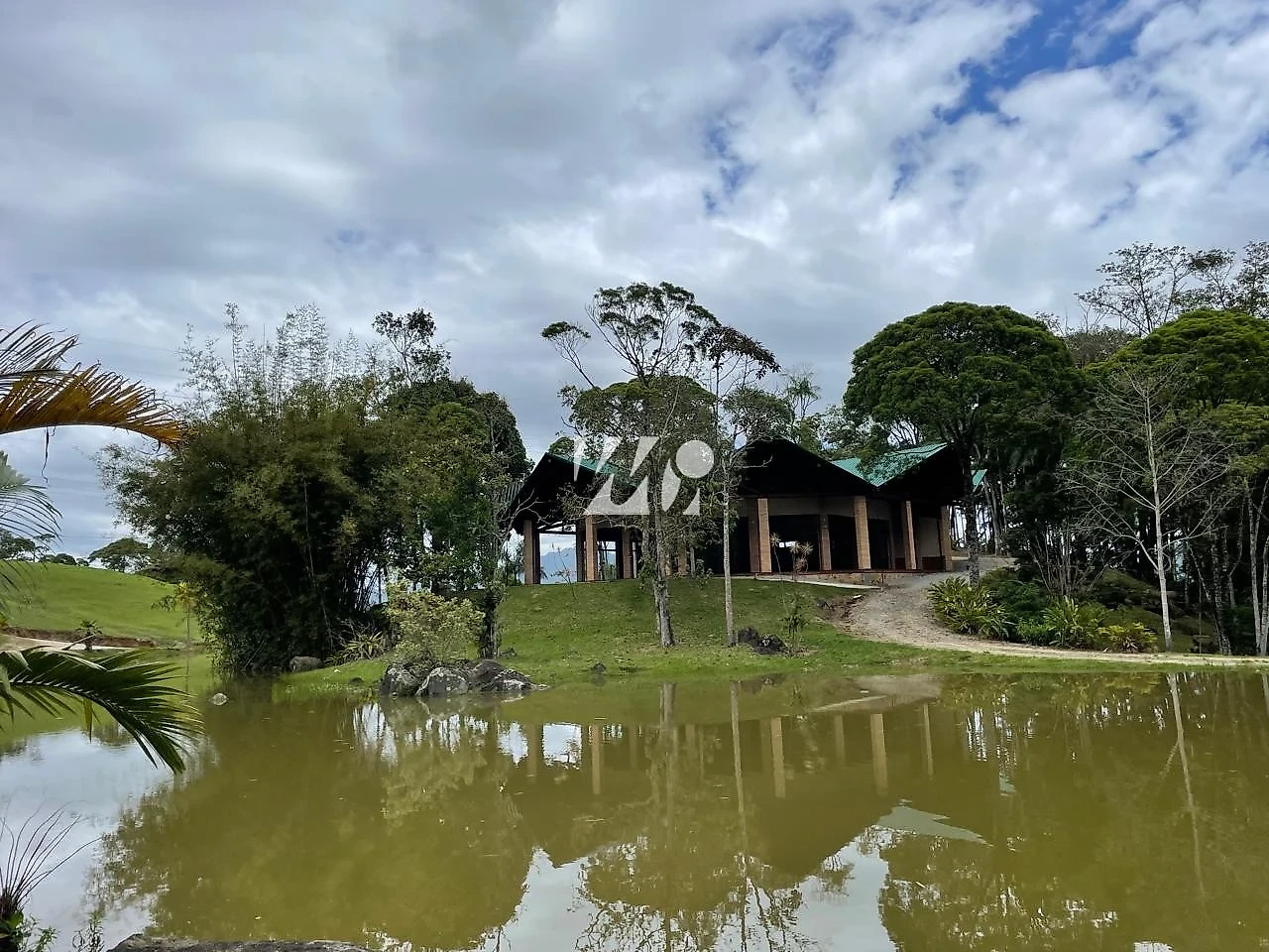 Terreno em Centro, Santo Amaro da Imperatriz. 0 quartos, 1631m². Imagem 1 de 6