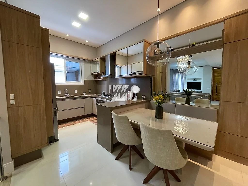 Casa em Pedra Branca, Palhoça. 3 quartos, 320m². Imagem 3 de 11