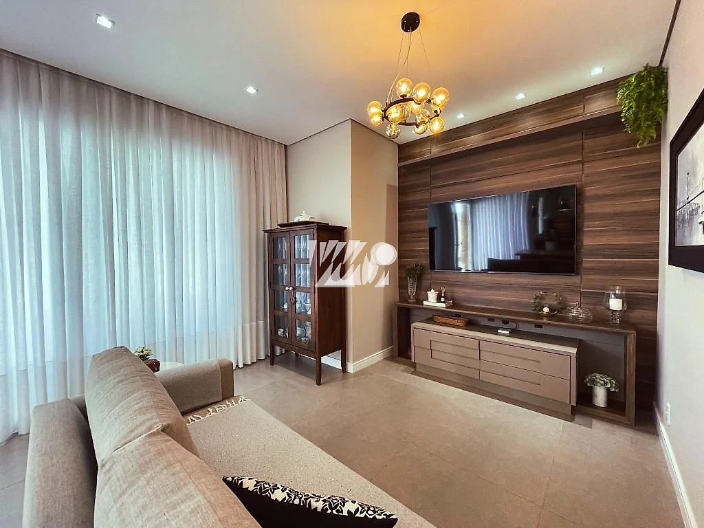 Casa em Pedra Branca, Palhoça. 3 quartos, 320m². Imagem 2 de 11