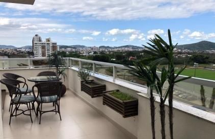 Cobertura com 3 quartos em Centro, Palhoça