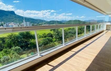 Apartamento com 3 quartos em Pedra Branca, Palhoça