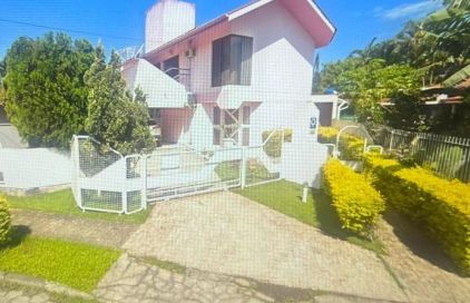 Casa com 3 quartos em Centro, Palhoça