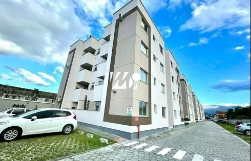 Apartamento com 2 quartos em Aririú, Palhoça