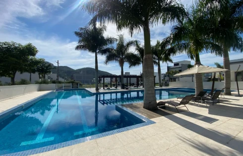 Casa com 3 quartos em Beira Rio, Biguaçu