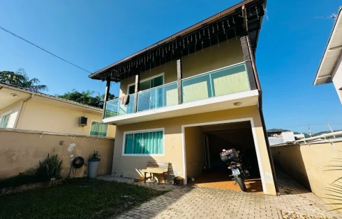 Casa com 4 quartos em São Sebastião, Palhoça