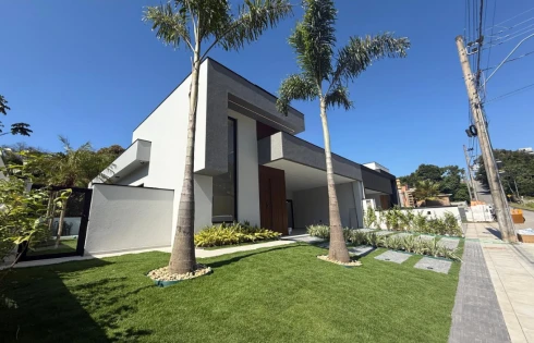 Casa com 3 quartos em Forquilhas, São José