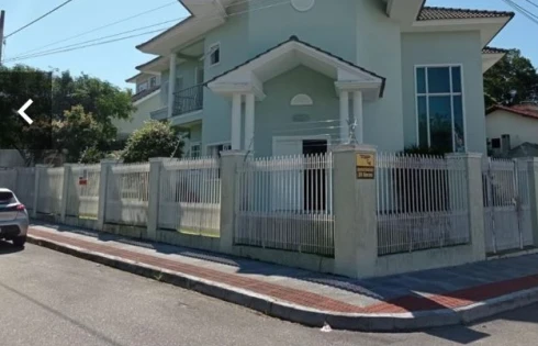 Casa com 3 quartos em Pagani, Palhoça