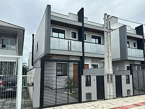 Sobrado Geminado com 3 quartos em Nova Palhoça, Palhoça