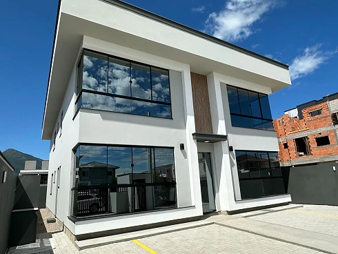 Apartamento com 2 quartos em Nova Palhoça, Palhoça