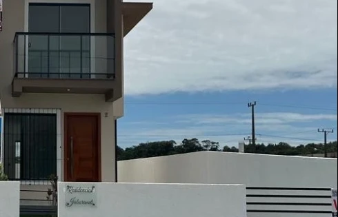 Sobrado Geminado com 3 quartos em Sertão do Maruim, São José