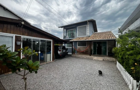 Casa com 3 quartos em Barra do Aririú, Palhoça