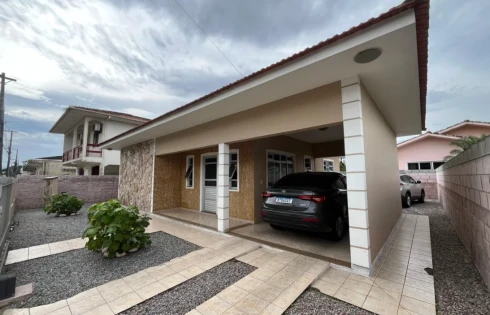 Casa com 3 quartos em Barra do Aririú, Palhoça
